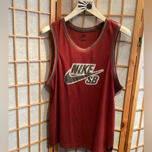 Nike SB Varsity Dri-Fit Embroidered Graphic Logo Tank Top Men's Size Medium